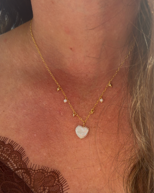 Flowers And Pearls Necklace